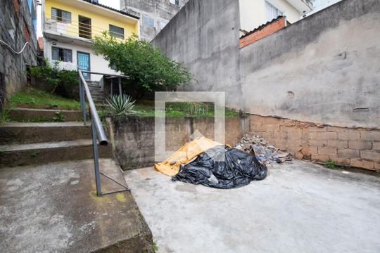 Garagem de casa à venda com 1 quarto, 320m² em Padroeira, Osasco