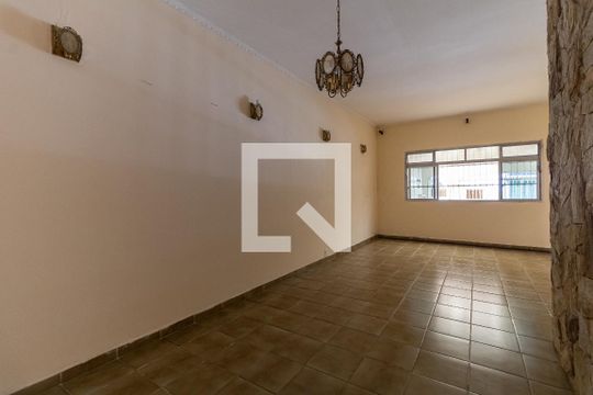 Sala de casa à venda com 3 quartos, 200m² em Vila Moinho Velho, São Paulo