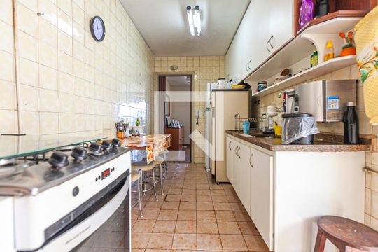 Cozinha de apartamento à venda com 3 quartos, 88m² em Vila Ipojuca, São Paulo