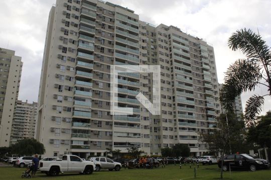 Fachada de apartamento à venda com 3 quartos, 84m² em Jacarepaguá, Rio de Janeiro