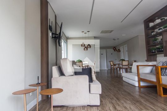 Apartamento para alugar com 1 quarto, 54m² em Alphaville Empresarial, Barueri