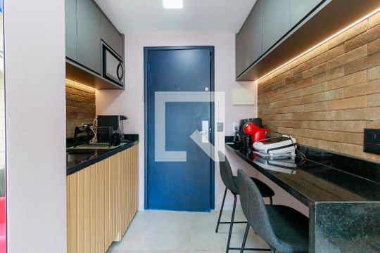 Cozinha de kitnet/studio à venda com 1 quarto, 30m² em Cidade Monções, São Paulo
