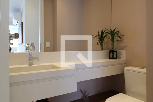 Lavabo  de apartamento para alugar com 2 quartos, 88m² em Barra Funda, São Paulo