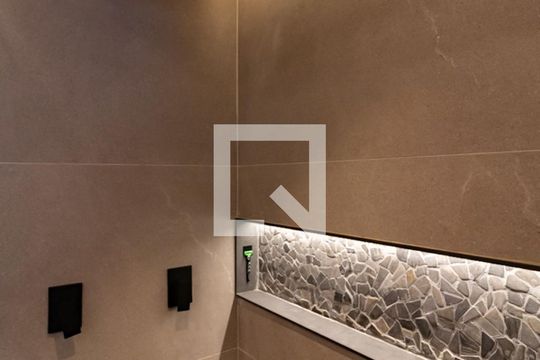 Detalhe do banheiro da suíte  de apartamento à venda com 2 quartos, 147m² em Leblon, Rio de Janeiro