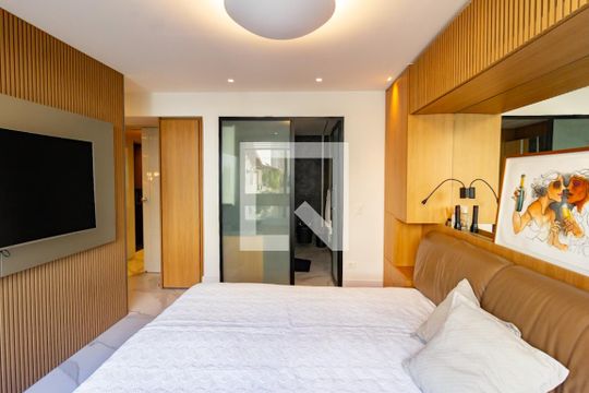 Detalhe da suíte  de apartamento à venda com 2 quartos, 147m² em Leblon, Rio de Janeiro