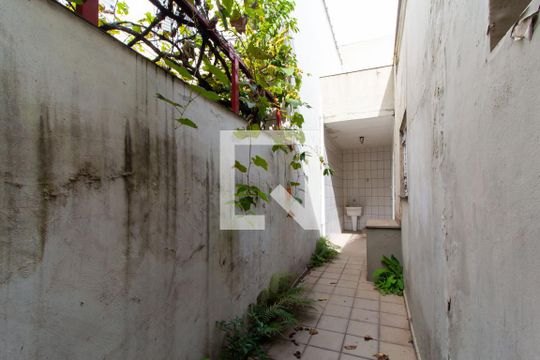 Quintal de casa à venda com 2 quartos, 200m² em Tatuapé, São Paulo