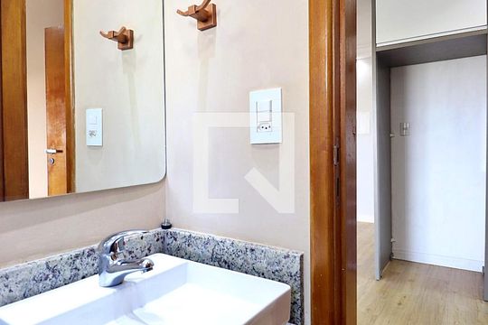 Apartamento para alugar com 1 quarto, 50m² em Bangú, Santo André