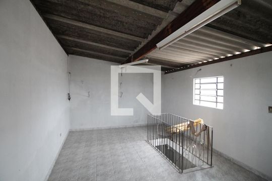 Casa à venda com 4 quartos, 130m² em Jardim Ponte Rasa, São Paulo