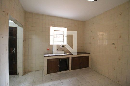 Cozinha de casa à venda com 4 quartos, 130m² em Jardim Ponte Rasa, São Paulo
