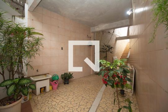 Casa para alugar com 1 quarto, 80m² em Jardim Maristela, São Paulo