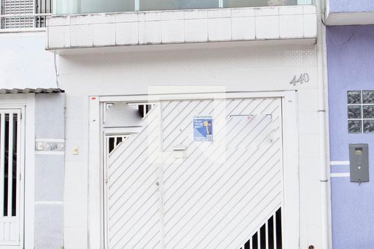 Fachada de casa à venda com 3 quartos, 100m² em Centro, Diadema
