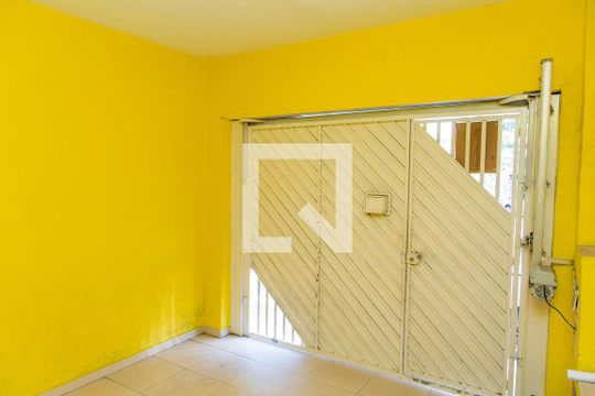 Garagem de casa à venda com 3 quartos, 100m² em Centro, Diadema