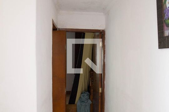 Corredor de casa à venda com 3 quartos, 100m² em Centro, Diadema