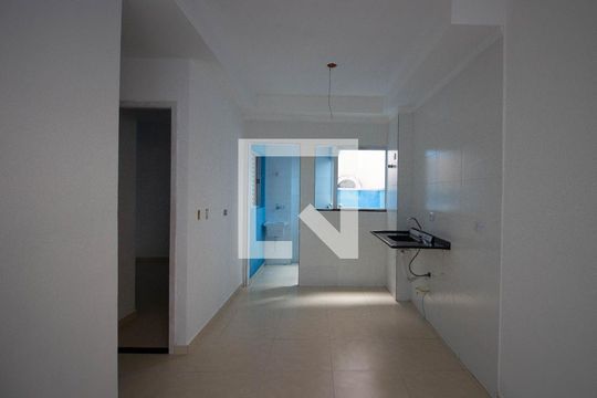 Sala-Cozinha de apartamento para alugar com 2 quartos, 34m² em Jardim Helian, São Paulo