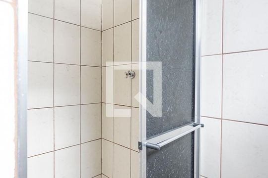 Banheiro social de casa de condomínio para alugar com 1 quarto, 65m² em Tatuapé, São Paulo