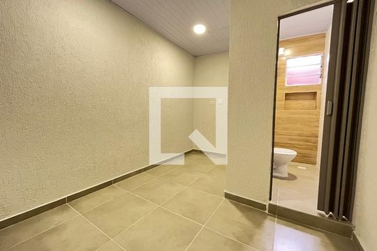 Suite de casa para alugar com 1 quarto, 40m² em Vila da Saúde, São Paulo