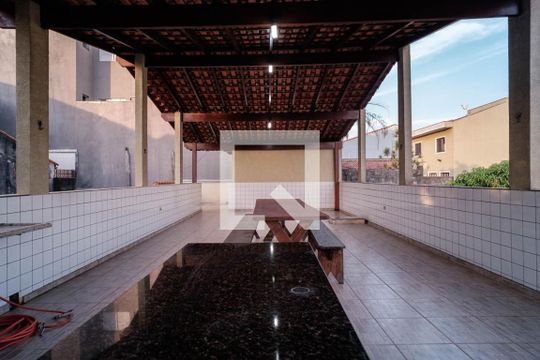 Área comum de casa para alugar com 4 quartos, 270m² em Jardim Nordeste, São Paulo