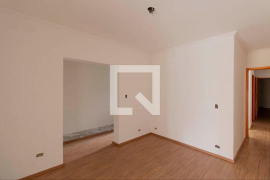 Suíte de casa para alugar com 3 quartos, 175m² em Jardim Santa Maria, São Paulo