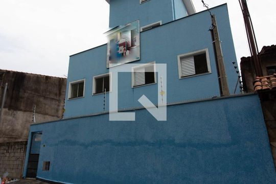 Fachada de apartamento para alugar com 2 quartos, 38m² em Jardim Helian, São Paulo