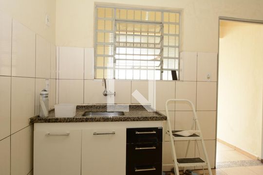 Edícula - Cozinha  de casa à venda com 3 quartos, 130m² em Jardim do Lago, Campinas