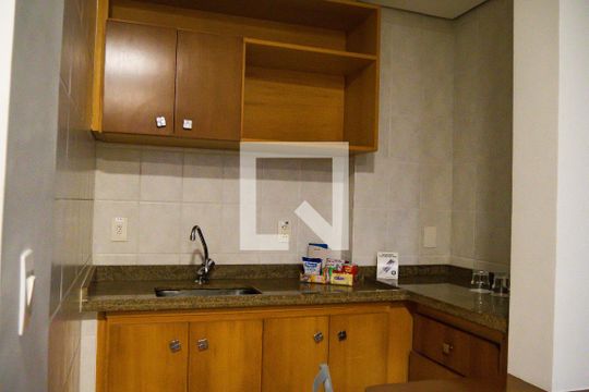 Cozinha de apartamento para alugar com 1 quarto, 40m² em Centro, Santo André