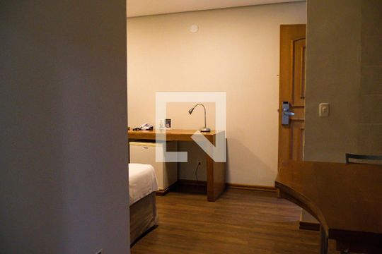 Sala de apartamento para alugar com 1 quarto, 40m² em Centro, Santo André