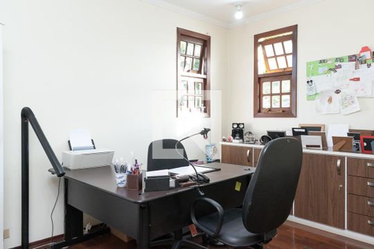 Escritório de casa à venda com 5 quartos, 448m² em Vila Harmonia, Guarulhos