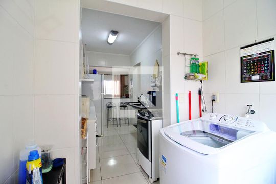 Área de Serviço de apartamento para alugar com 3 quartos, 84m² em Vila Lea, Santo André