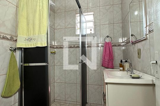Banheiro de casa à venda com 3 quartos, 110m² em Canudos, Novo Hamburgo