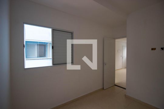 Quarto 1 de apartamento para alugar com 2 quartos, 38m² em Jardim Helian, São Paulo