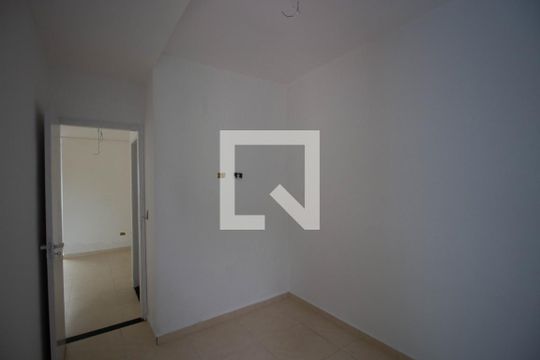 Quarto 1 de apartamento para alugar com 2 quartos, 38m² em Jardim Helian, São Paulo