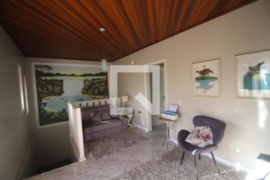 Hall de casa para alugar com 3 quartos, 192m² em Harmonia, Canoas
