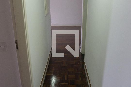 Corredor de apartamento à venda com 3 quartos, 105m² em Jardim Paulista, São Paulo