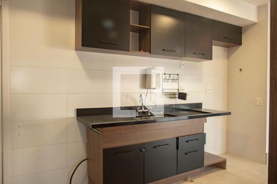 Cozinha de apartamento para alugar com 3 quartos, 138m² em Mirandópolis, São Paulo