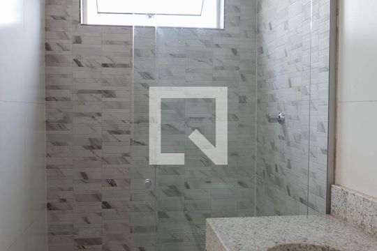 Suíte cobertura - Banheiro de apartamento à venda com 3 quartos, 90m² em Castelo, Belo Horizonte