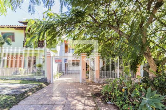 Fachada de casa à venda com 4 quartos, 230m² em Jardim Dona Leopoldina, Porto Alegre