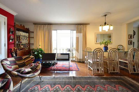 Sala de apartamento à venda com 4 quartos, 220m² em Vila Clementino, São Paulo