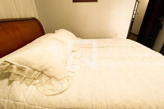 Quarto 3 de casa à venda com 7 quartos, 360m² em Ana Lúcia, Belo Horizonte