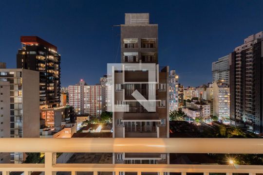 Quarto  - vista de apartamento para alugar com 1 quarto, 31m² em Pinheiros, São Paulo