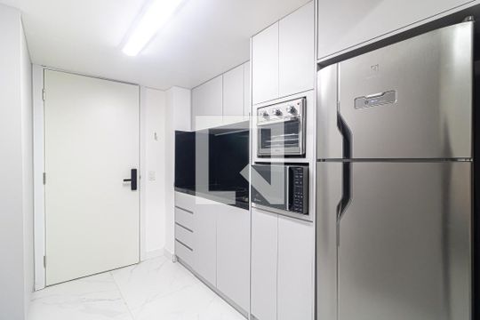 Cozinha de apartamento à venda com 1 quarto, 33m² em Perdizes, São Paulo