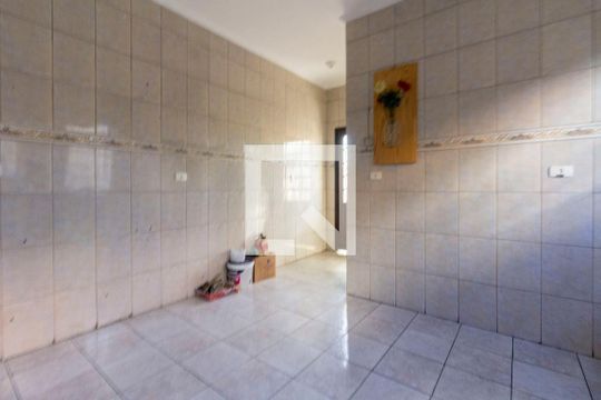 Cozinha de casa para alugar com 1 quarto, 70m² em Lajeado, São Paulo