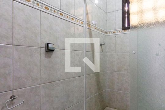 Banheiro de casa para alugar com 1 quarto, 70m² em Lajeado, São Paulo