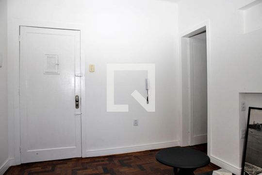 Sala de apartamento para alugar com 1 quarto, 32m² em Moinhos de Vento, Porto Alegre