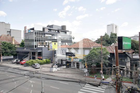 Sala Vista de apartamento para alugar com 1 quarto, 32m² em Moinhos de Vento, Porto Alegre