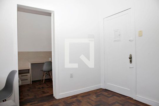 Sala de apartamento para alugar com 1 quarto, 32m² em Moinhos de Vento, Porto Alegre