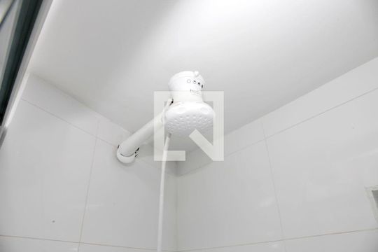Banheiro de apartamento para alugar com 1 quarto, 32m² em Moinhos de Vento, Porto Alegre