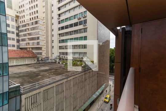 Vista Suíte de kitnet/studio para alugar com 1 quarto, 36m² em Centro, Rio de Janeiro