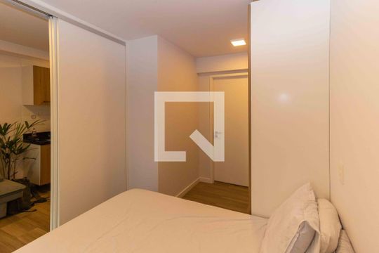 Suite quarto de kitnet/studio para alugar com 1 quarto, 36m² em Centro, Rio de Janeiro