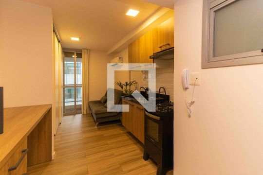 Kitnet/Studio para alugar com 1 quarto, 36m² em Centro, Rio de Janeiro