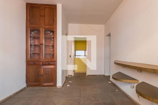 Quarto 1 de casa à venda com 3 quartos, 344m² em Grajaú, Belo Horizonte